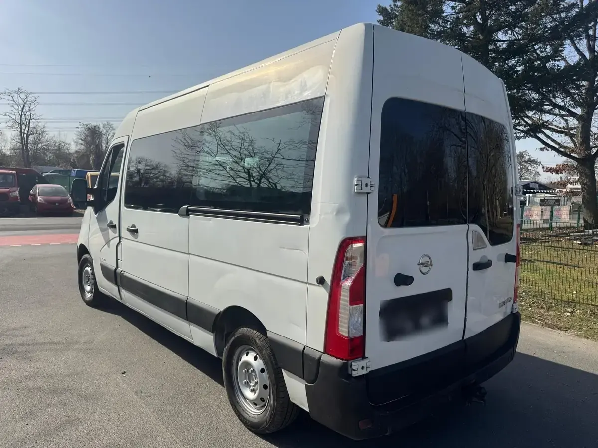 Używany Opel Movano 120 KM (88 kW) 2016 Biały Minivan