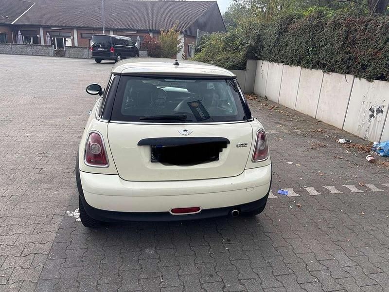 Gebraucht Mini ONE 98 PS (72 kW) 2010 Weiß Kleinwagen