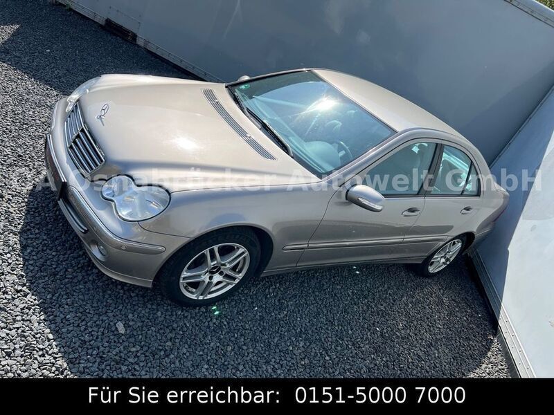 Silber Gebraucht 2004 Mercedes C220 Limousine | 5.800 € (Etwas zu teuer) - Bild 1/3