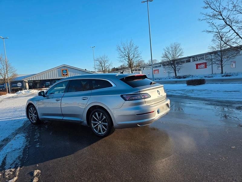 Gebraucht VW Arteon Elegance 150 PS (110 kW) 2021 Silber Kombi