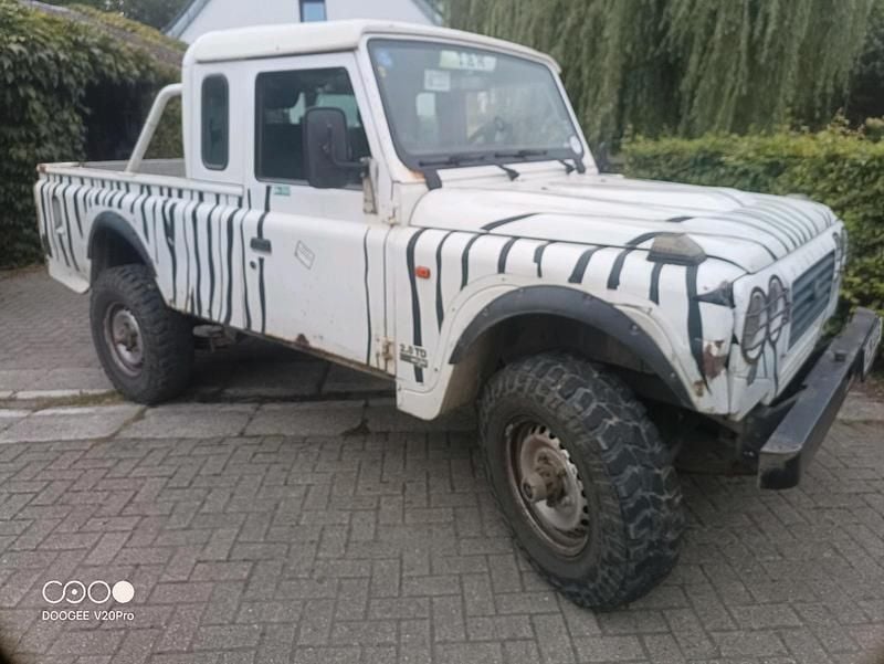 Weiß Gebraucht 2005 Land Rover Defender SUV | 9.950 € - Bild 1/4