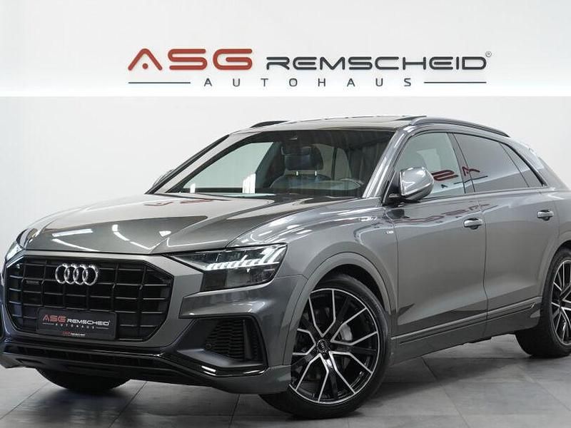 Grau Gebraucht 2019 Audi Q8 S-Line SUV | 55.800 € (Fairer Preis) - Bild 1/3