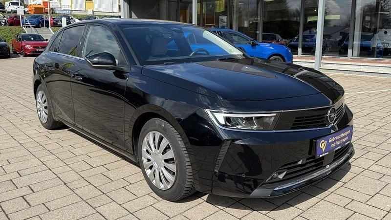 Gebraucht Opel Astra Elegance 131 PS (96 kW) 2022 Schwarz Kleinwagen