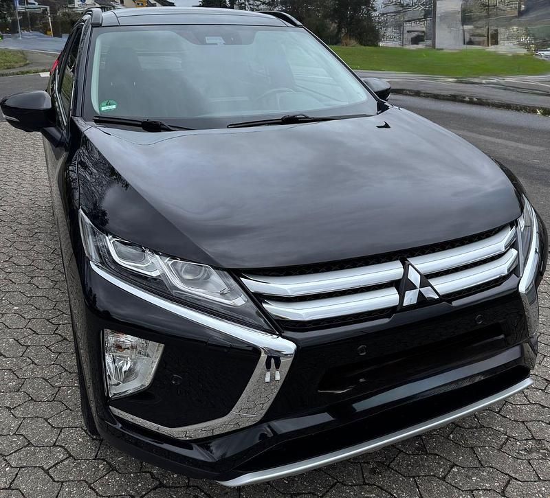 Gebraucht Mitsubishi Eclipse Cross 163 PS (119 kW) 2019 Schwarz SUV