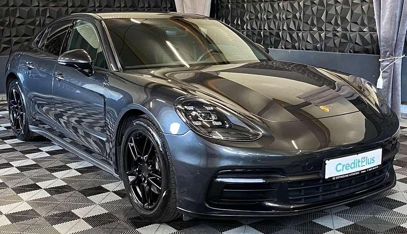 Grau Gebraucht 2018 Porsche Panamera Limousine | 54.990 € (Superpreis) - Bild 1/3