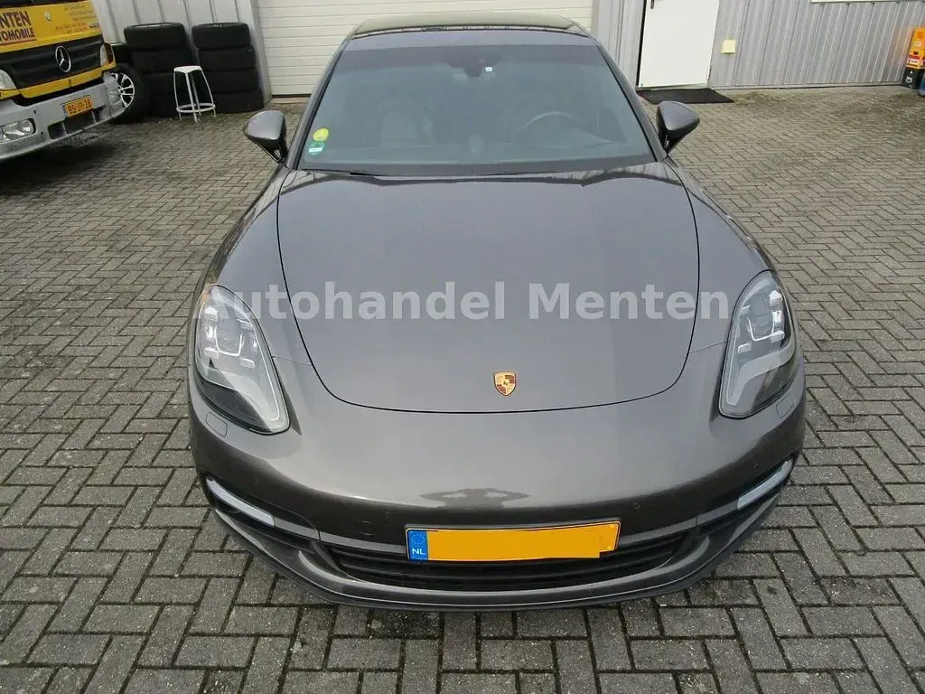 Gebraucht Porsche Panamera 4S Diesel Chrono 421 PS (309 kW) 2017 Grau Kleinwagen