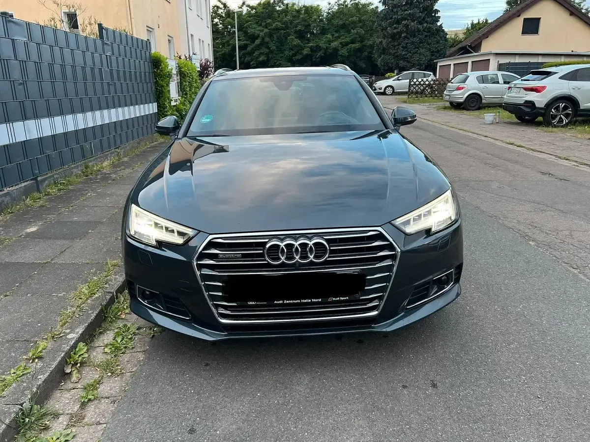 Gebraucht Audi A4 190 PS (139 kW) 2016 Grau Kombi