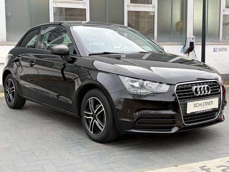 Second-hand Audi A1 Attraction 86 CP (63 kW) 2012 Negru Hatchback