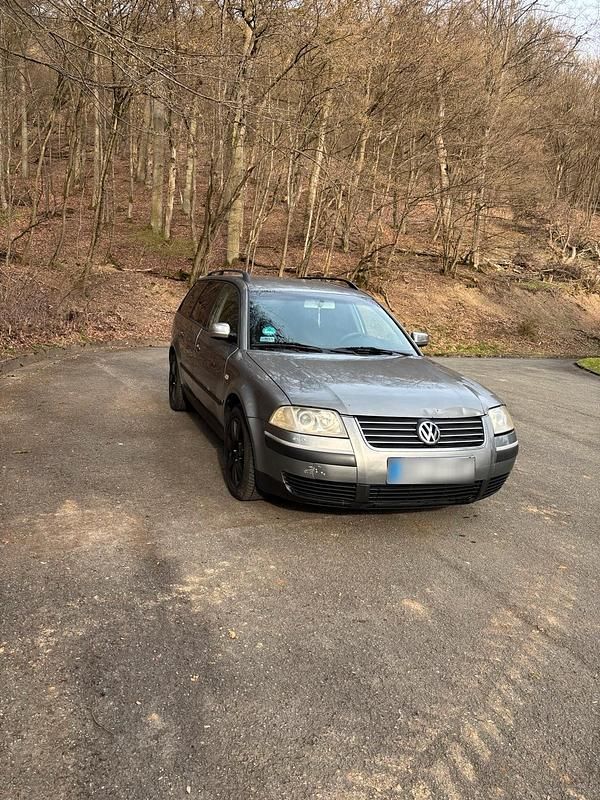 Gebraucht VW Passat 130 PS (95 kW) 2003 Grau Limousine