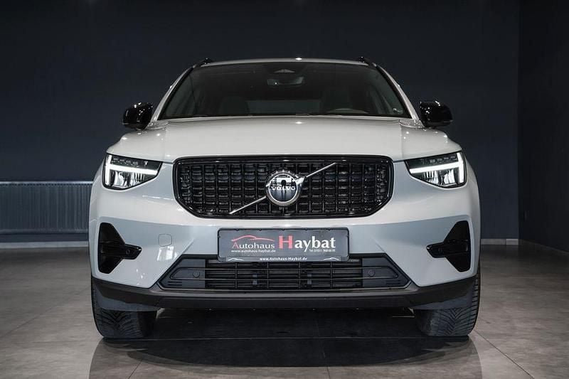 Gebraucht Volvo XC40 Plus 197 PS (144 kW) 2024 Vapour grey SUV
