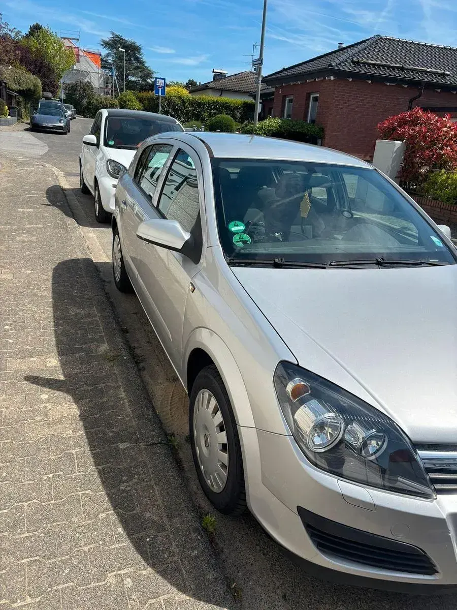 Usata Opel Astra Catch Me 90 CV (66 kW) 2006 Grigio Utilitaria