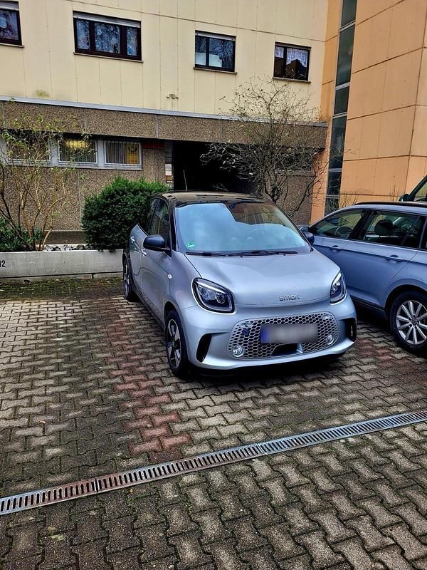 Gebraucht Smart ForFour Electric Drive 95 kW (130 PS) 2021 Silber Kleinwagen