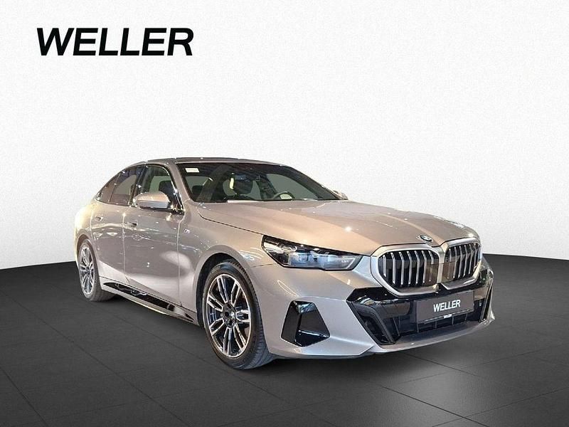 Gebraucht BMW 540 M Sport 303 PS (222 kW) 2024 Schwarz Limousine