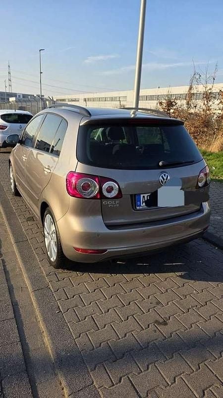 Gebraucht VW Golf VII Life 105 PS (77 kW) 2013 Bronze Limousine