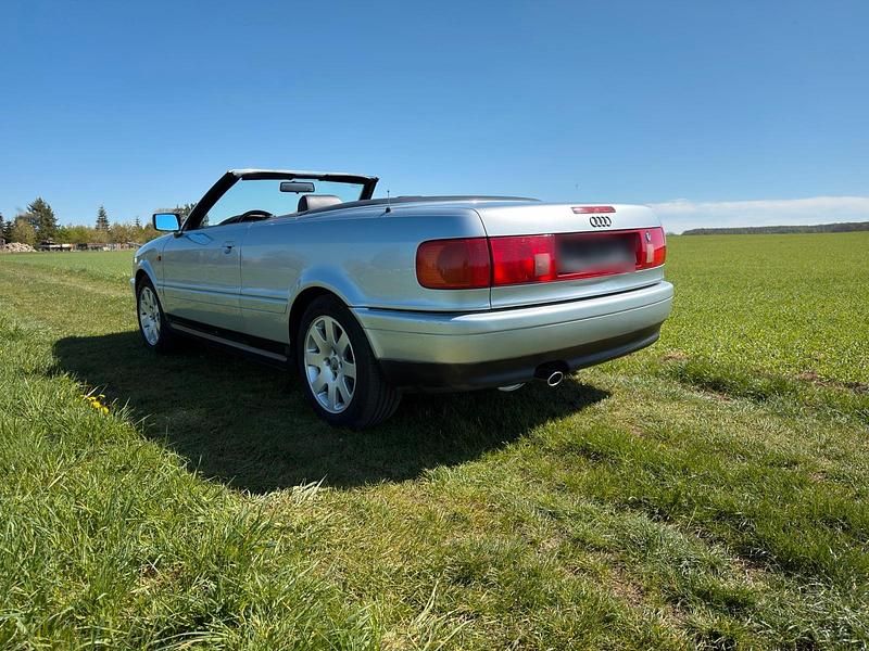 Second-hand Audi 80 115 CP (84 kW) 1997 Argintiu Cabrio