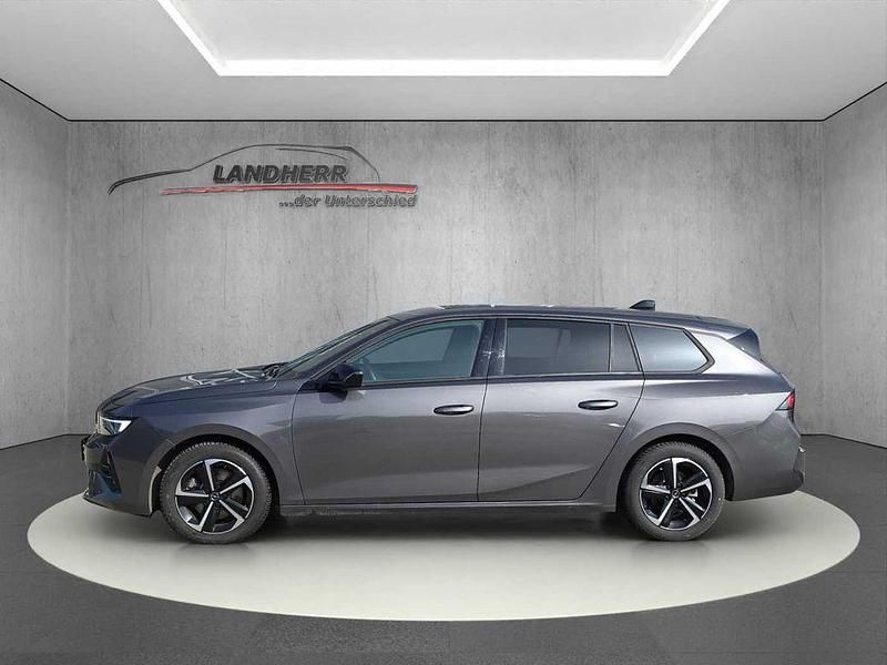 Gebraucht Opel Astra 131 PS (96 kW) 2025 Vulkan grau (metallic) Kombi