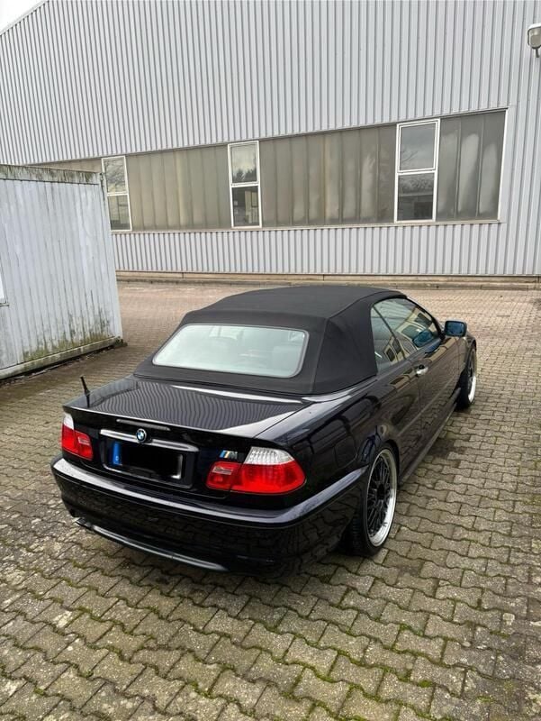Schwarz Gebraucht 2004 BMW 320 Cabriolet M Sport Cabrio | 11.990 € (Fairer Preis) - Bild 1/4