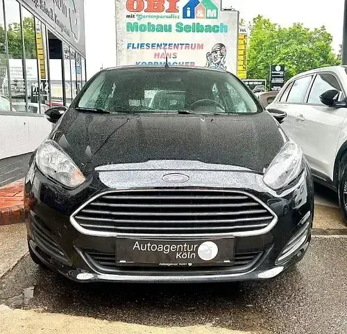Gebraucht Ford Fiesta Trend 82 PS (60 kW) 2015 Schwarz Kleinwagen