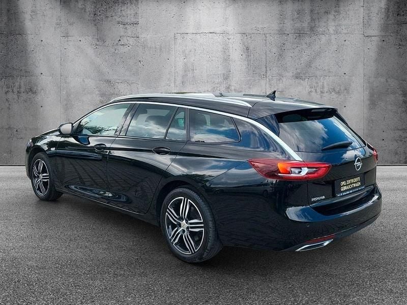 Używany Opel Insignia Elegance 200 KM (147 kW) 2021 Czarny Kombi