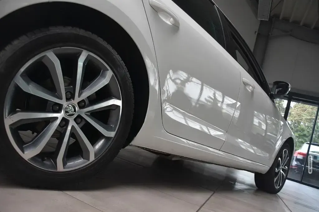 Gebraucht Skoda Octavia Soleil 116 PS (85 kW) 2019 Weiß Kombi