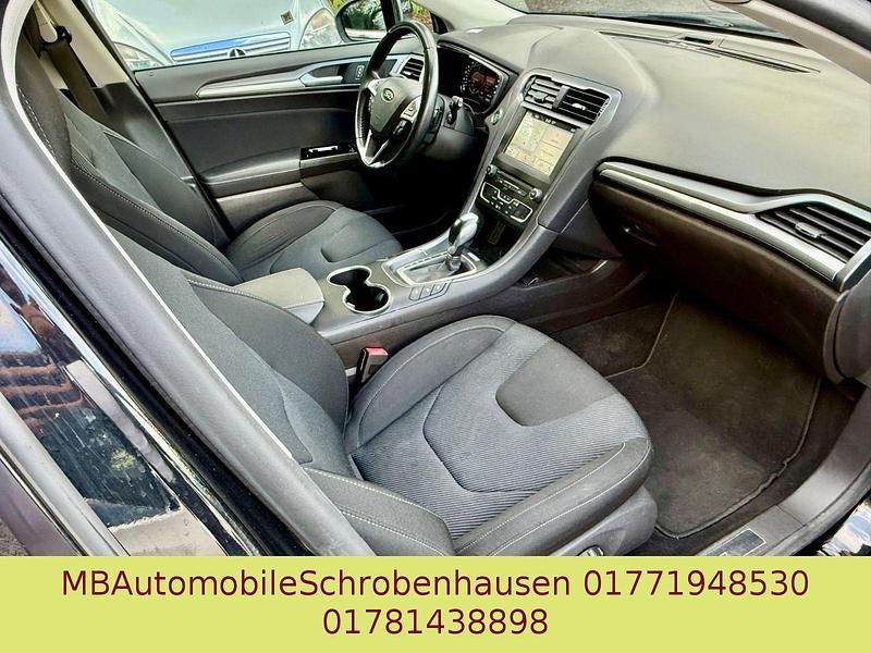 Gebraucht Ford Mondeo Titanium 150 PS (110 kW) 2019 Schwarz Kombi