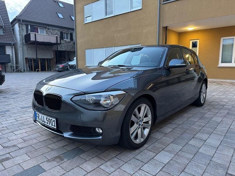 Grau Gebraucht 2012 BMW 120 Kleinwagen | 6.800 € (Fairer Preis) - Bild 1/4