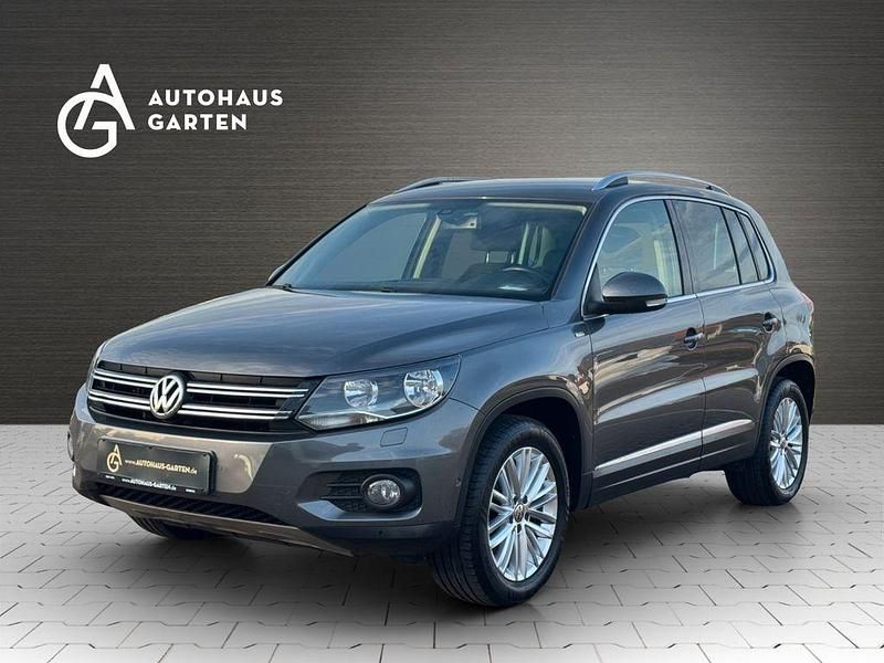 Grau Gebraucht 2015 VW Tiguan Sportline SUV | 12.950 € (Fairer Preis) - Bild 1/4