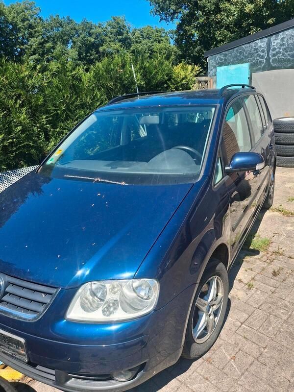 Blau Gebraucht 2003 VW Touran Van / Kleinbus | 750 € (Superpreis) - Bild 1/4