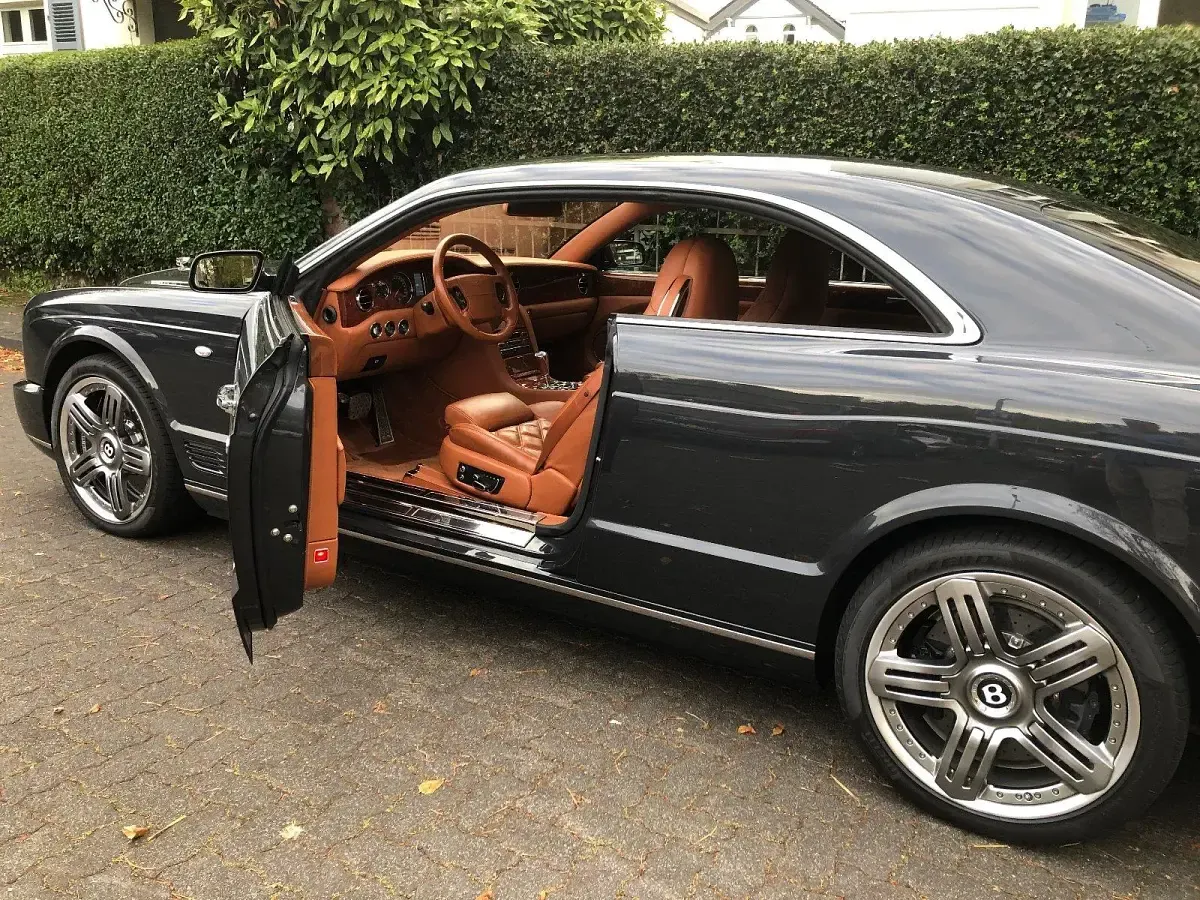 Gebraucht Bentley Brooklands 537 PS (394 kW) 2008 Grau Coupé