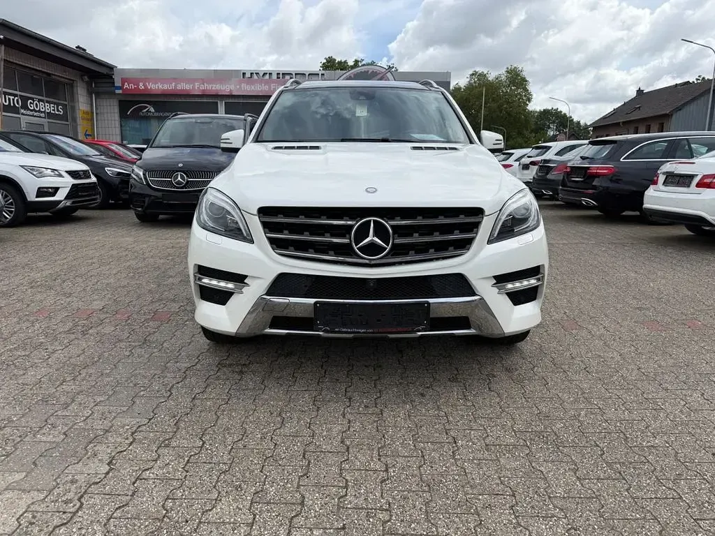 Gebraucht Mercedes ML350 AMG 258 PS (189 kW) 2014 Diamantweiss SUV