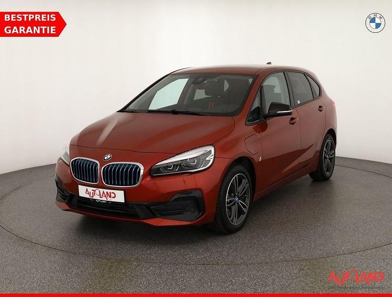 Orange Gebraucht 2018 BMW 225 Active Tourer Sport Line Van / Kleinbus | 18.990 € (Etwas zu teuer) - Bild 1/4