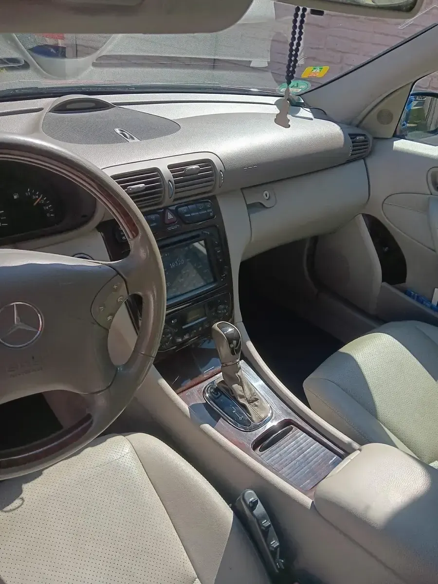 Gebraucht Mercedes C320 218 PS (160 kW) 2003 Rot Kombi