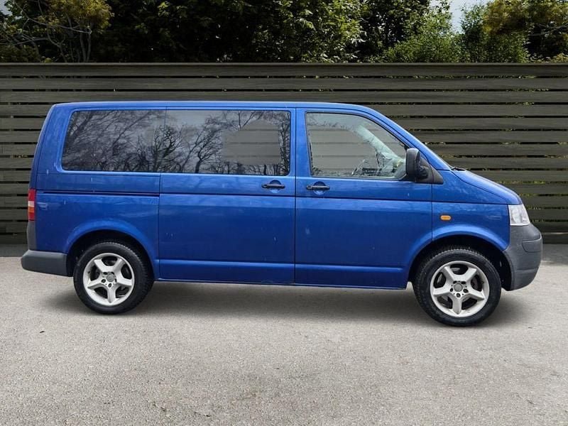Gebraucht VW T5 131 PS (96 kW) 2005 Blau Van