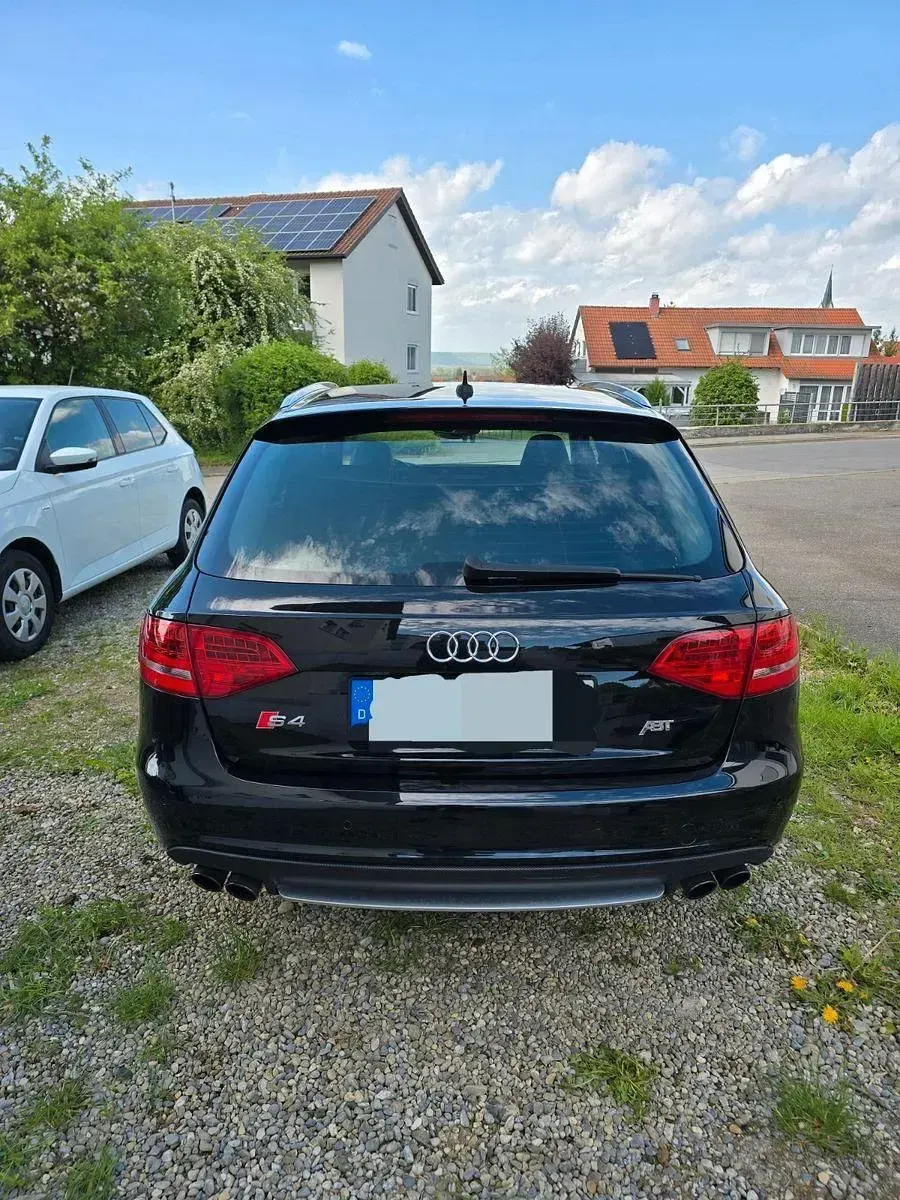 Używany Audi S4 Sport 435 KM (319 kW) 2009 Czarny Kombi