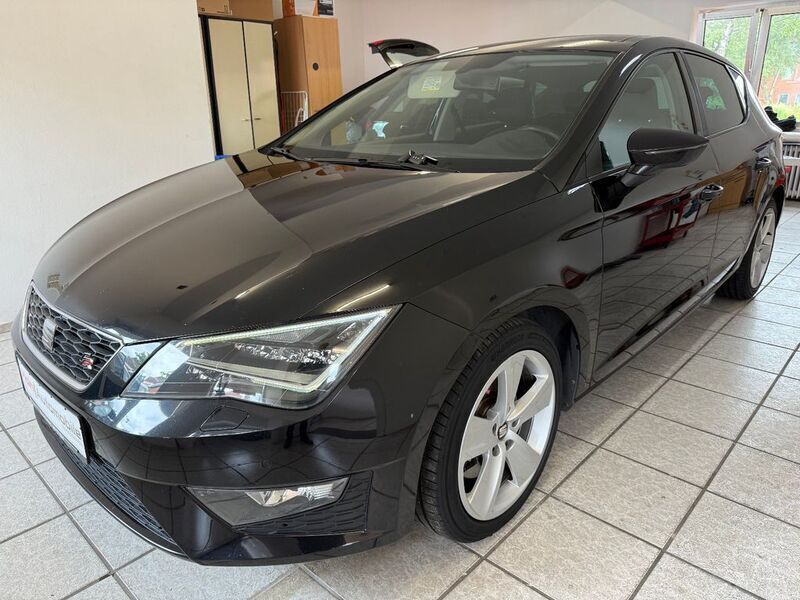 Schwarz Gebraucht 2013 Seat Leon FR Limousine | 9.900 € (Fairer Preis) - Bild 1/4