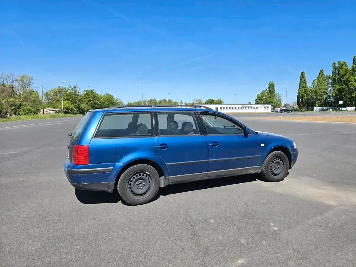 Gebraucht VW Passat 1999 Blau Kombi