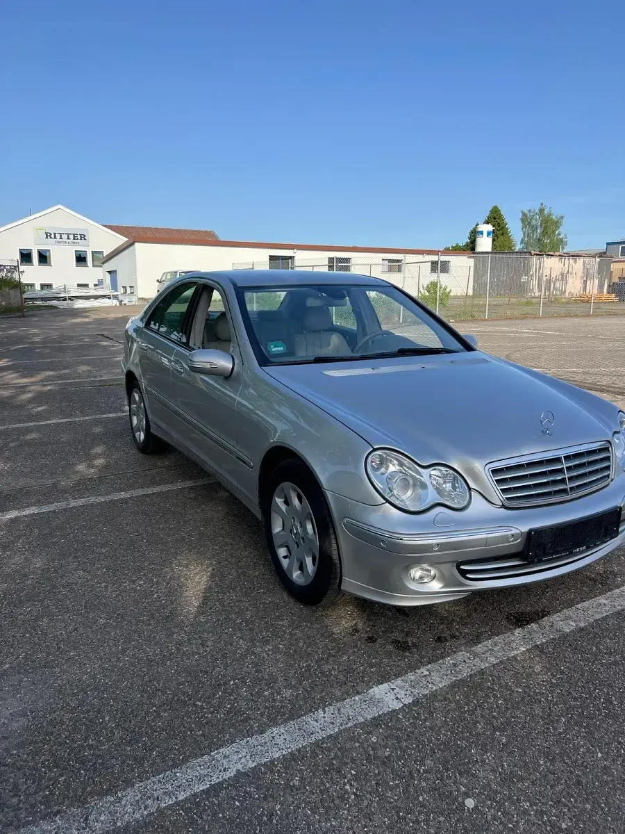 Gebraucht Mercedes C230 192 PS (141 kW) 2004 Silber Limousine