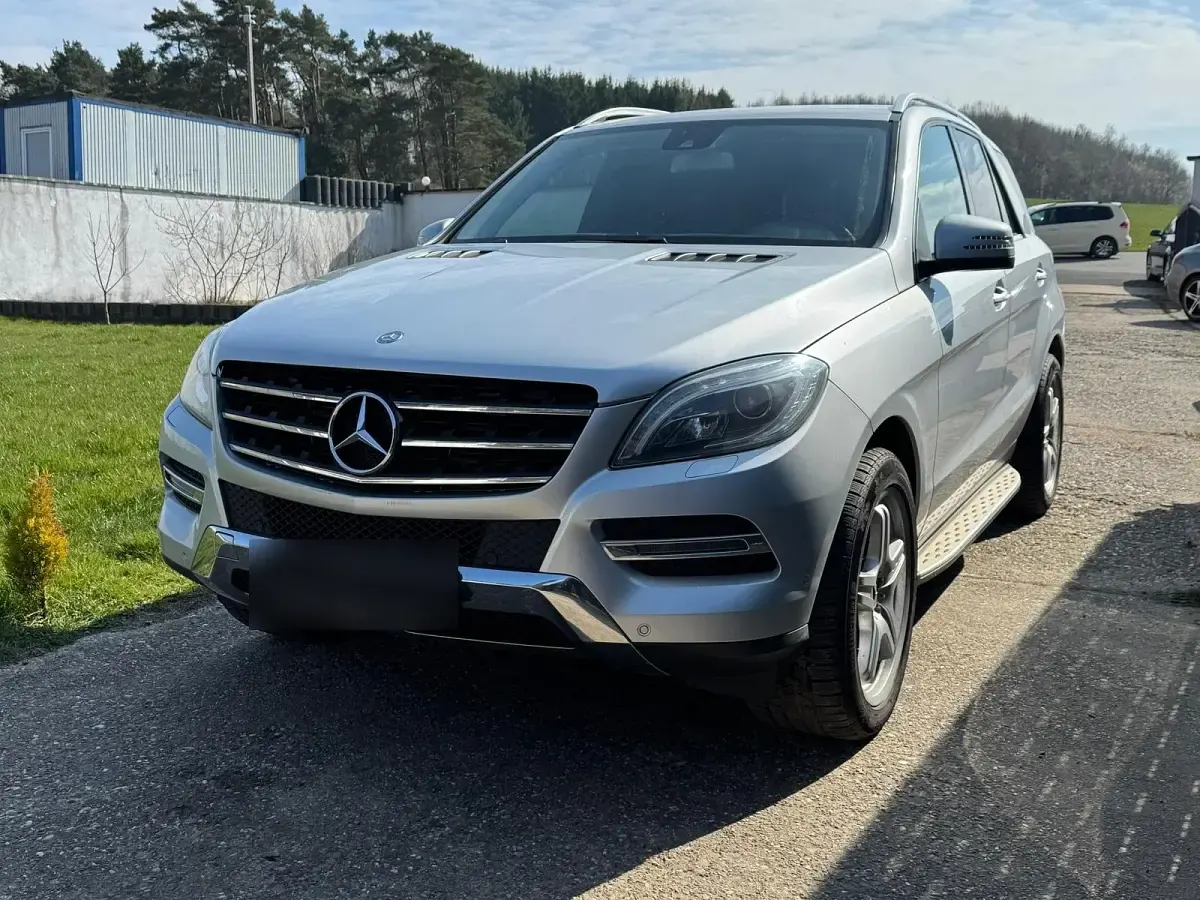 Gebraucht Mercedes ML350 258 PS (189 kW) 2013 Grau SUV