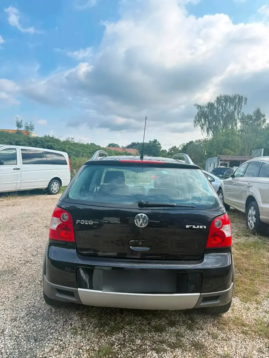 Gebraucht VW Polo 75 PS (55 kW) 2004 Schwarz Limousine