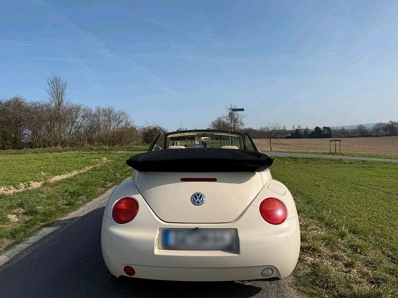 Gebraucht VW New Beetle 115 PS (84 kW) 2003 Beige Kleinwagen
