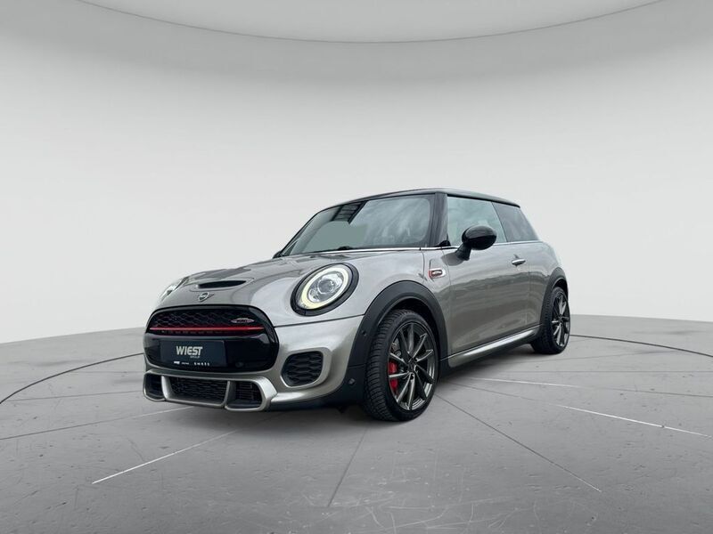 Gebraucht Mini John Cooper Works 231 PS (169 kW) 2020 Melting silver metallic Kleinwagen