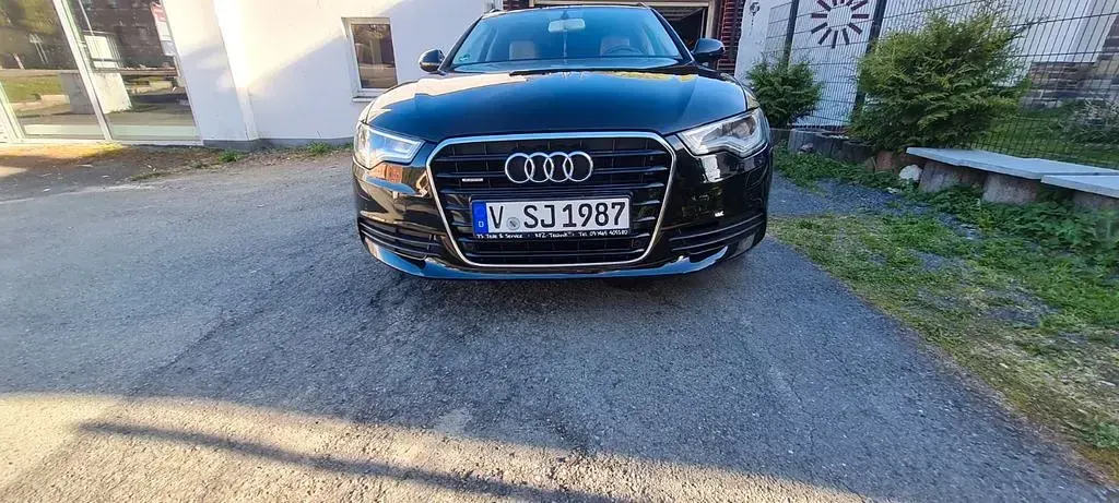 Gebraucht Audi A6 Ambiente 349 PS (256 kW) 2012 Schwarz Kombi
