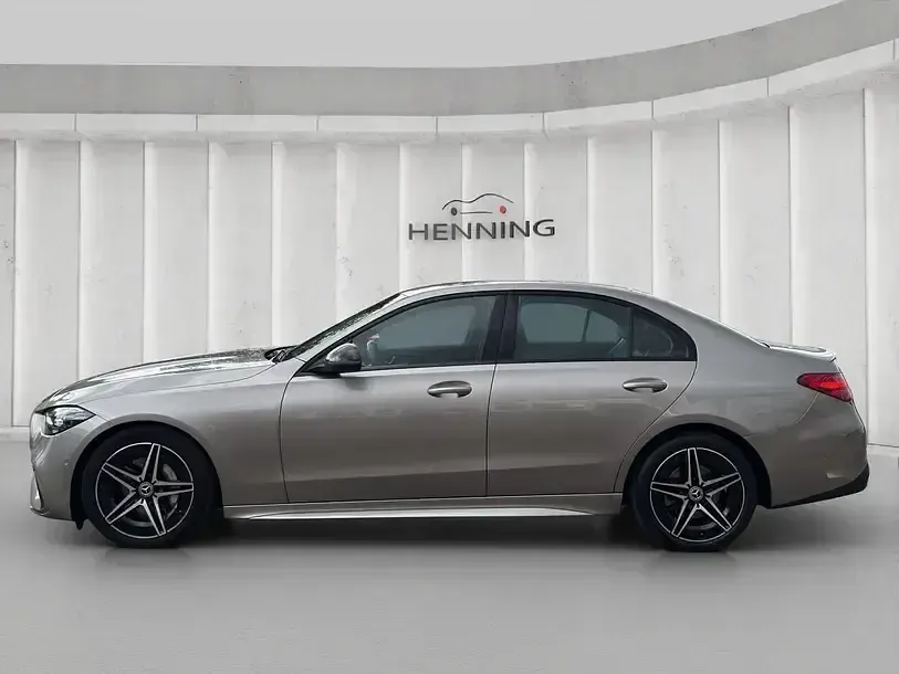 Gebraucht Mercedes C300 AMG 265 PS (194 kW) 2023 Mojavesilber Limousine