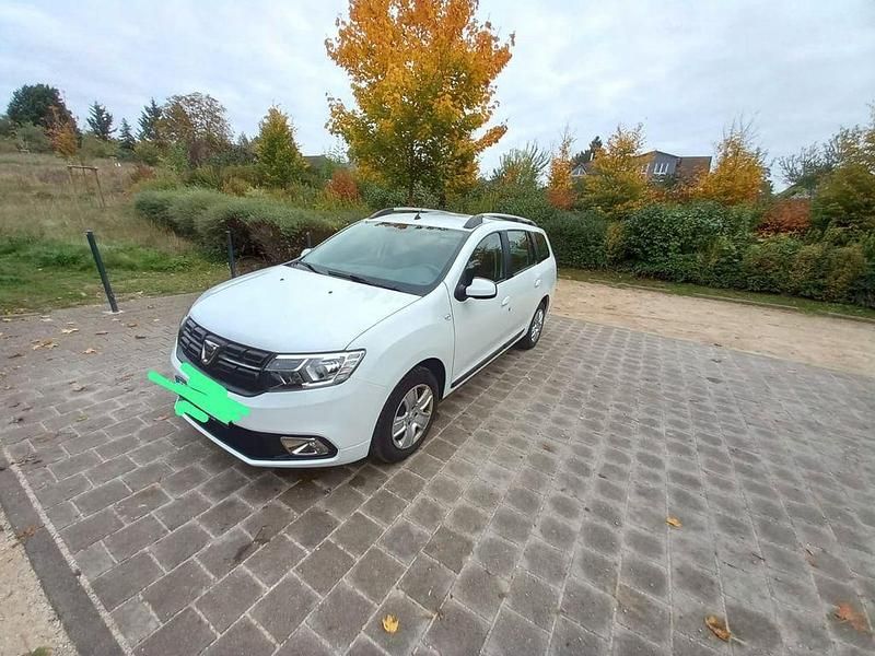 Weiß Gebraucht 2020 Dacia Logan MCV Comfort Kombi | 9.900 € (Fairer Preis) - Bild 1/4