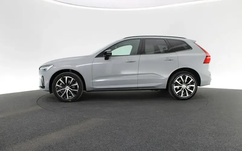 Gebraucht Volvo XC60 Plus 250 PS (183 kW) 2024 Grau SUV