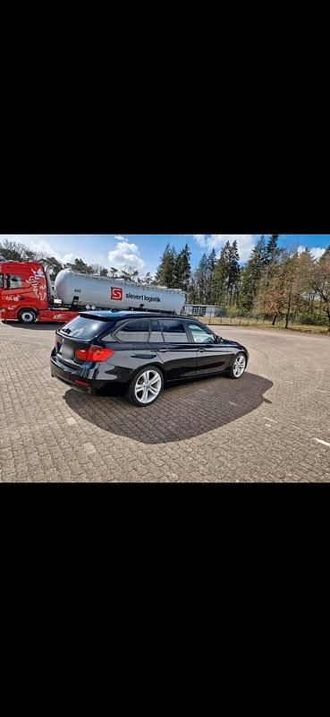 Gebraucht BMW 325 Shadowline 218 PS (160 kW) 2014 Schwarz Kombi