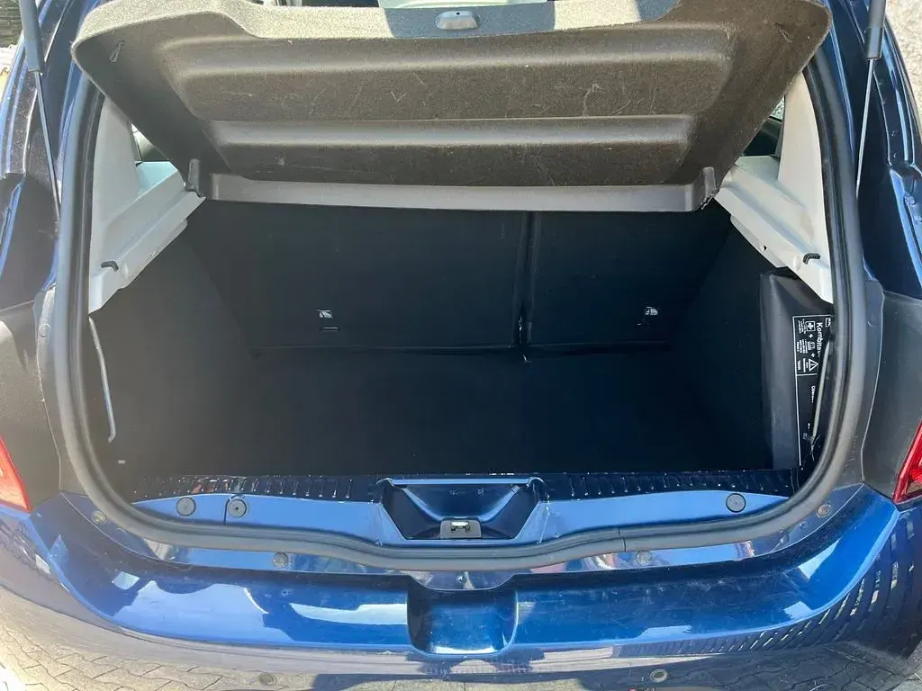 Gebraucht Dacia Sandero Stepway 90 PS (66 kW) 2016 Blau Limousine
