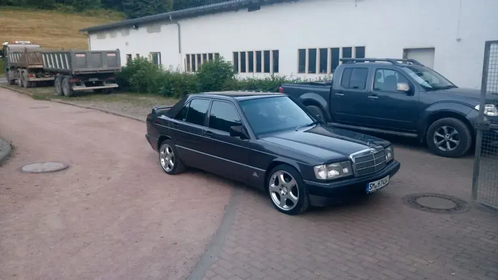 Gebraucht Mercedes 190 109 PS (80 kW) 1993 Limousine
