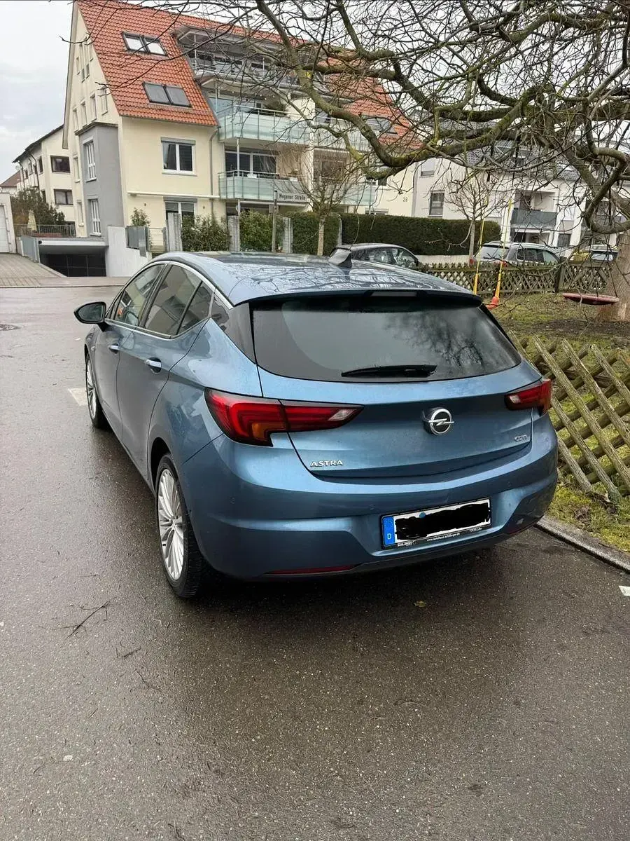 Gebraucht Opel Astra Innovation 136 PS (100 kW) 2015 Blau Limousine