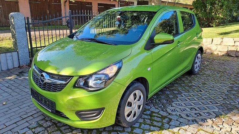 Grün Gebraucht 2015 Opel Karl Edition Kleinwagen | 5.800 € (Guter Preis) - Bild 1/4